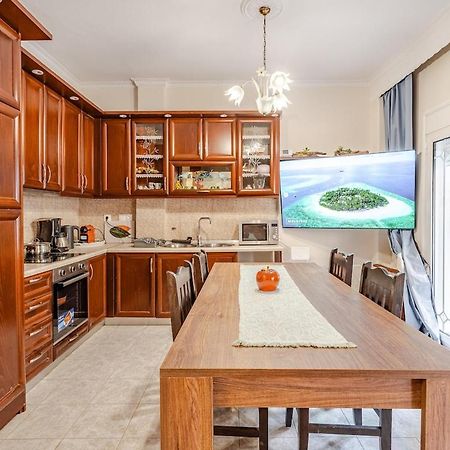Apartamento Fully Equipped And Family Friendly Skg Center Tesalónica Exterior foto